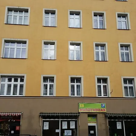 Apartament Dworcowa *